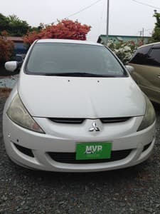 2003 Mitsubishi Grandis