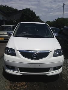 2004 Mazda MPV