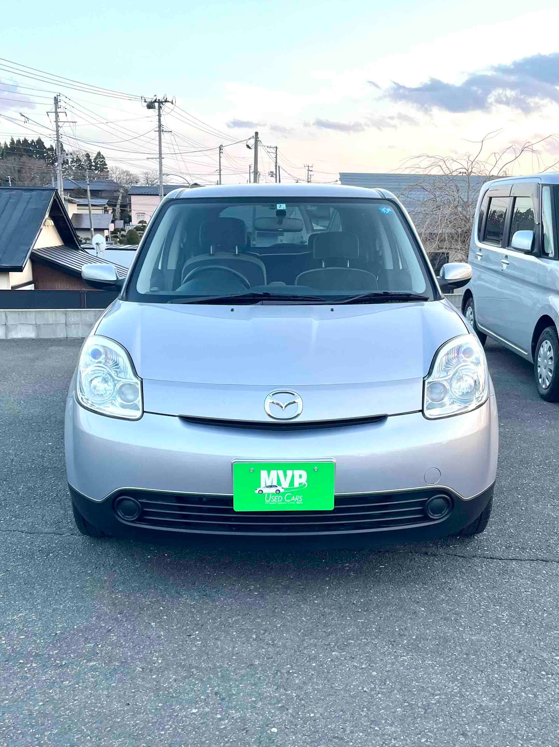 2008 Mazda Verisa